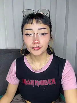 Chat +18 de baby_akuma ao vivo