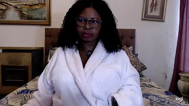 OmegaLipps' Live XXX Chat