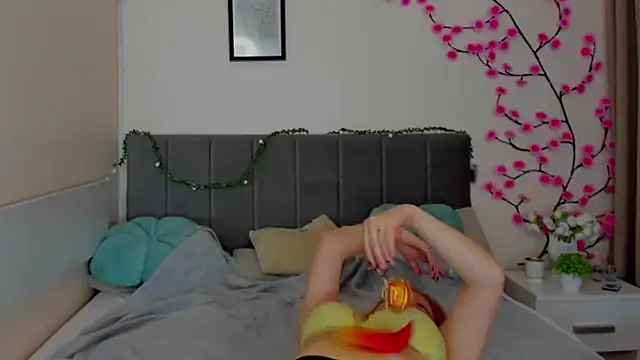 Živý XXX chat DellaRows