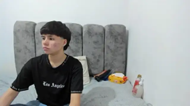 Bruno_Cruzz Live XXX-chat