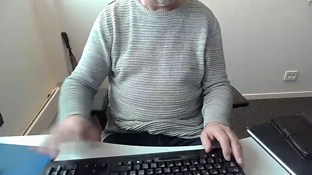 Онлайн чат XXX Buggemann