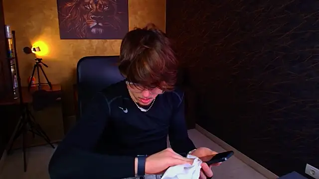 BodhiHayes: διαδικτυακό σόου στην κάμερα