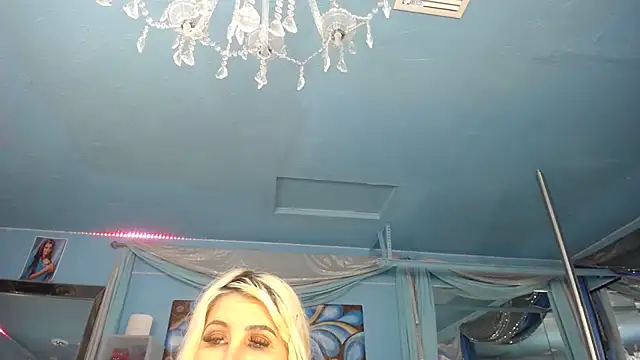 Chat XXX Live ADRIANNA_FOX