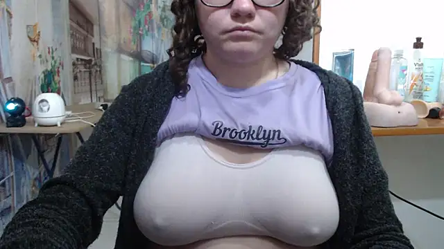 curly_greeneyed Live XXX-chat