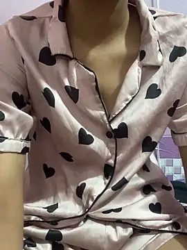 Sandhya_77 Show in webcam