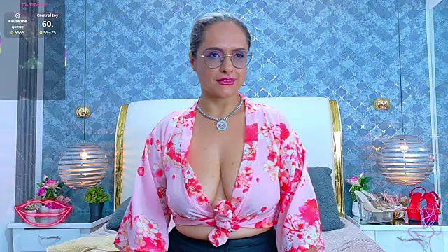 XXX chat uživo modela MarilynVega1