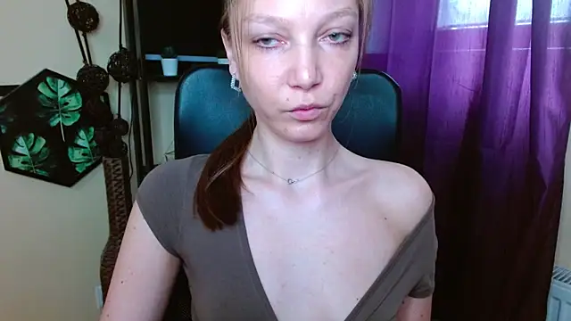 EmillyPlay 现场XXX聊天