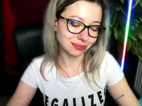 loveHeidi's Live XXX Chat