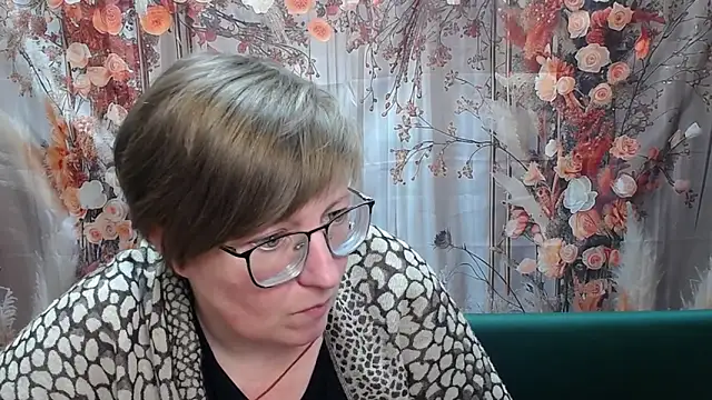 RadaChudna's Live XXX Chat