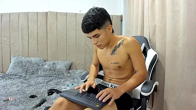 pipe_hot04 Webcamshow