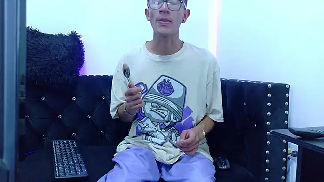 Damian_nixn Webbikameraesitys