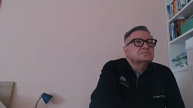 YOU6me Pertunjukan Webcam