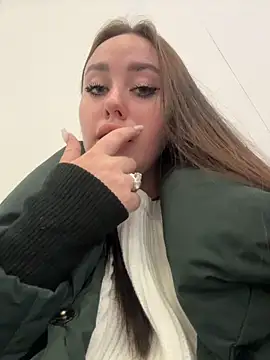 KiraSunshine's Live XXX Chat