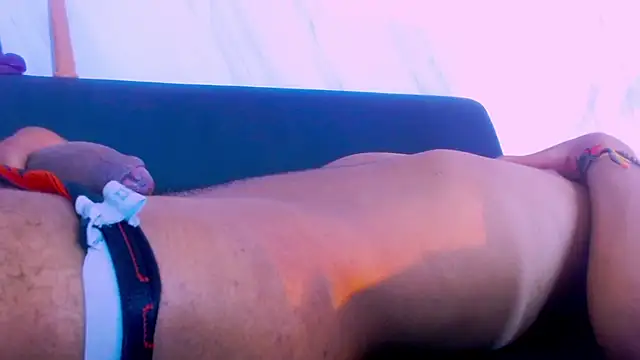 Czat XXX na żywo – Santiago_Ortiz_