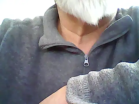 xcimerun Live XXX chat