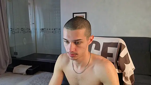 KaydenDrew Adlı Modelin Web Kamerası Şovu