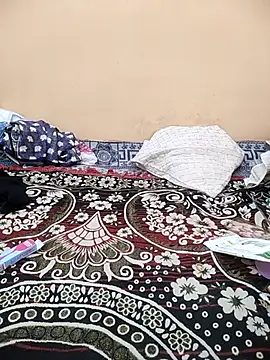 Rising_Queenのウェブカメラショー