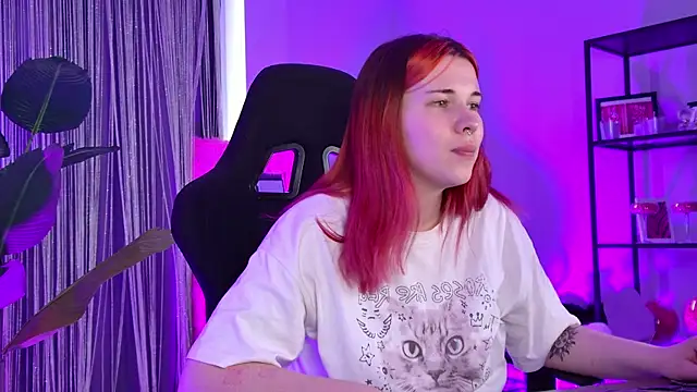 AliceSunday Chat XXX in diretta