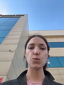 แชท XXX สดของ DollyTall