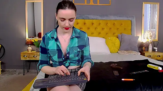 Jessica_White_ Chat XXX in diretta