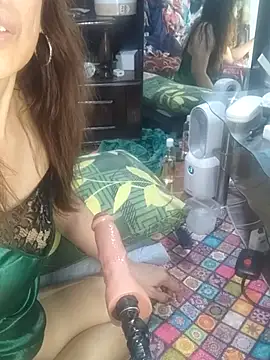 HotsexyNaughtysweetbabyのライブXXXチャット