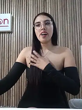 Czat XXX na żywo – Valk_submissive