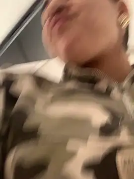 Chat +18 de Alexa_Saez ao vivo