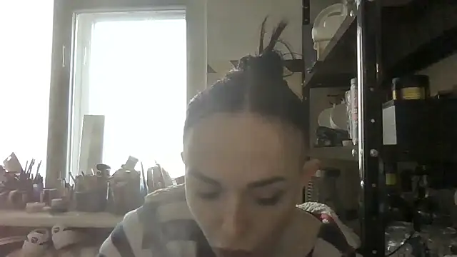 Trinsy_Love Adlı Modelin Canlı XXX Sohbeti