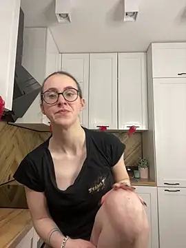 MartiniiSelenna 现场XXX聊天