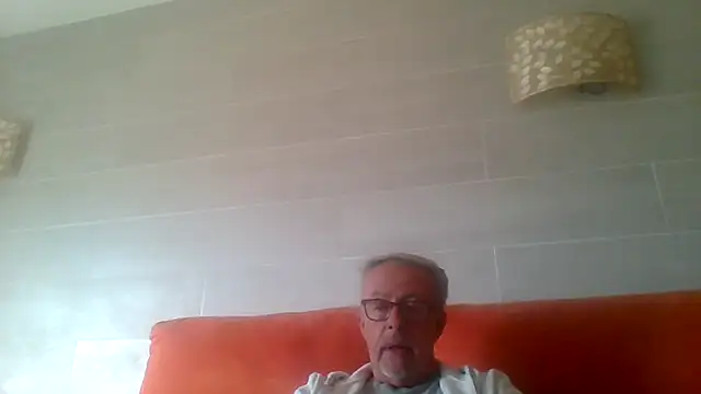 tuggy59: διαδικτυακό σόου στην κάμερα