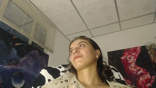 mariecam420 Adlı Modelin Canlı XXX Sohbeti