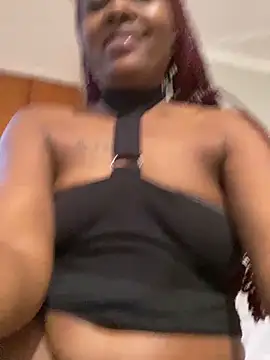 Dellah27 Adlı Modelin Canlı XXX Sohbeti