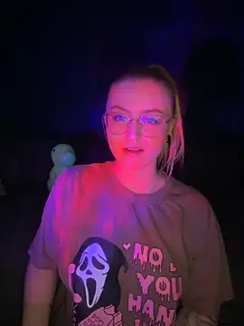 Chat +18 de CherryyCheeks ao vivo