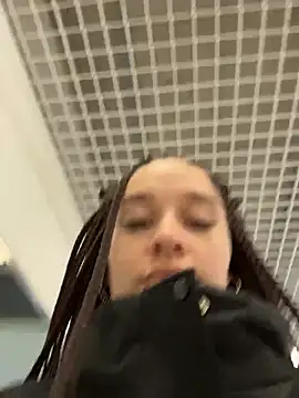 Chat +18 de KishaMur ao vivo