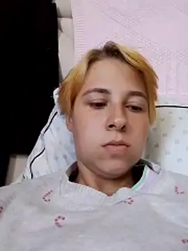 XXX chat uživo modela Gussie_Bridie