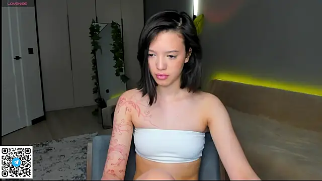 XXX chat uživo modela RikoAsada