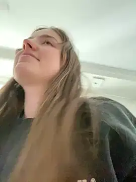 Lady_woman élő XXX-chatje