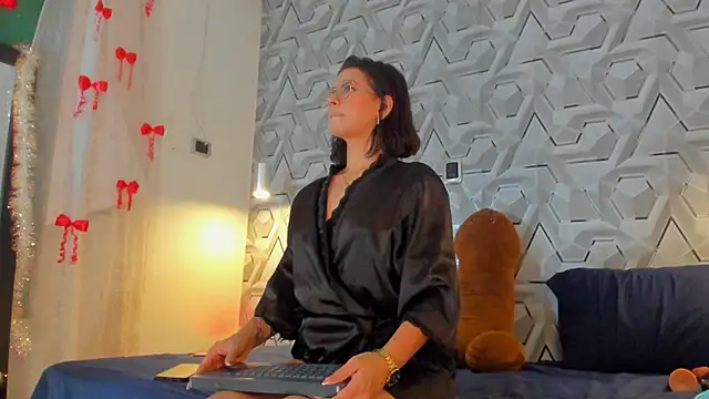 Show de Sophiee_Hill na webcam