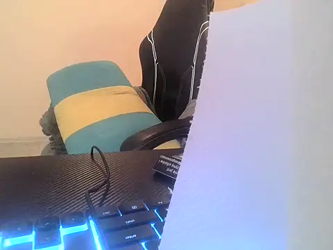 Wyrolowanyyy Chat XXX in diretta