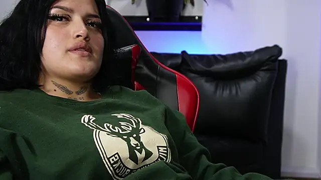 Chat +18 de sari_belle ao vivo