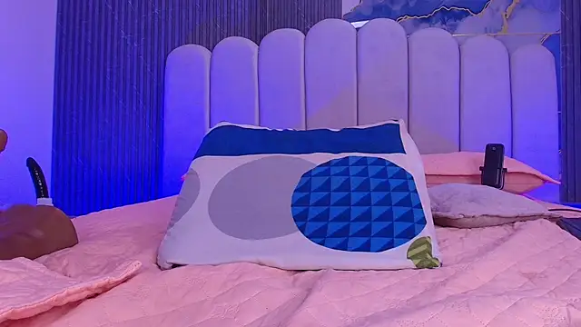 Chat +18 de abbyrouss_ ao vivo