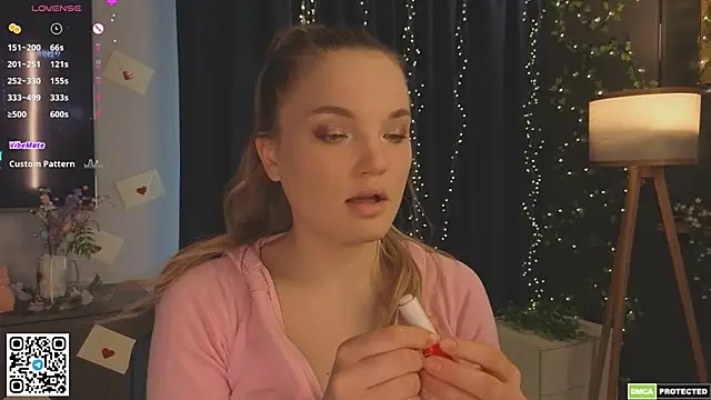 JulieLupo's Live XXX Chat