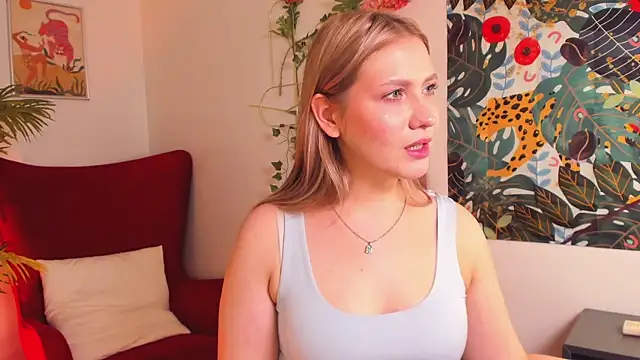 Chatroom XXX en direct de Emilicious