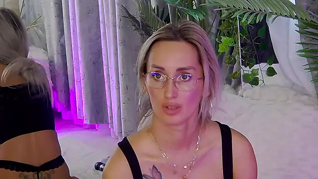 Chat +18 de IsabelleEthan ao vivo