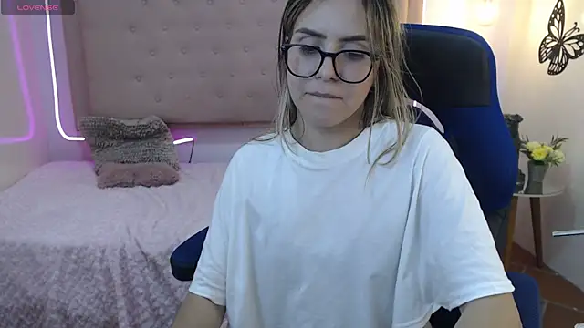 martinaivanova – Kamerová šou