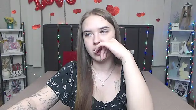 LauraHlotのライブXXXチャット