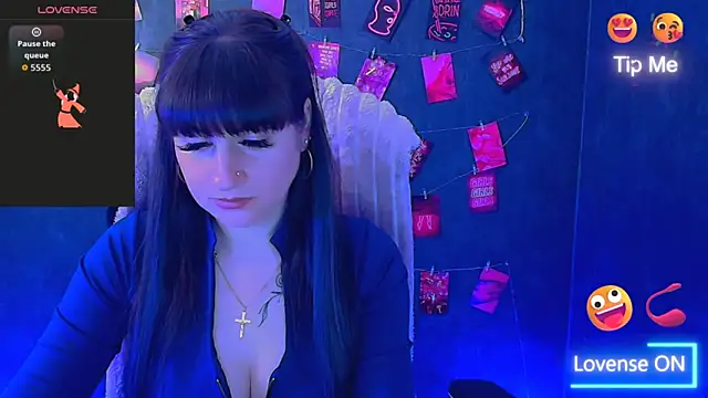 Violla_My 即時 XXX 聊天