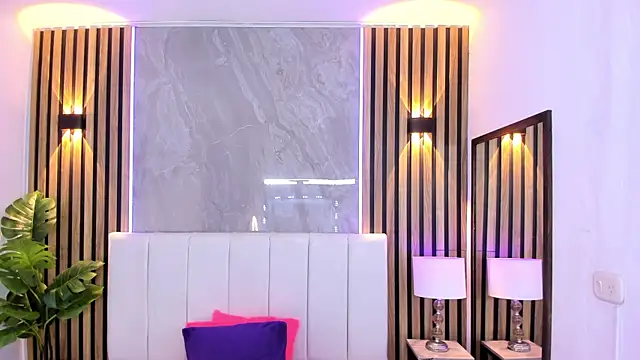 Chat +18 de Carlotta_de_velour ao vivo