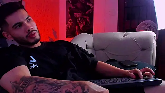 Vincentblack 라이브 XXX 채팅