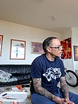 Mr_Graffitimile élő XXX-chatje